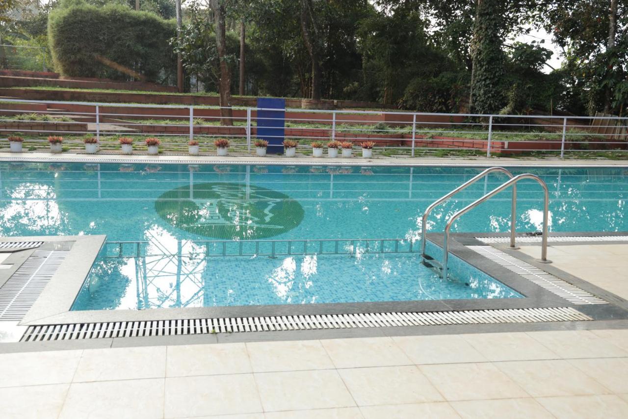 The Wayanad Club Hotel Szultán Bathery Kültér fotó